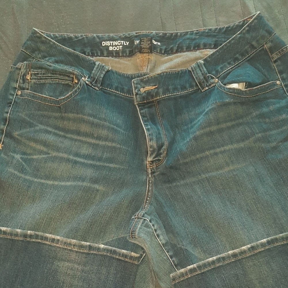 Distinctly Bootcut Jeans - Dark Wash